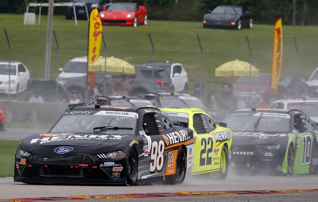 Racecars starting the race